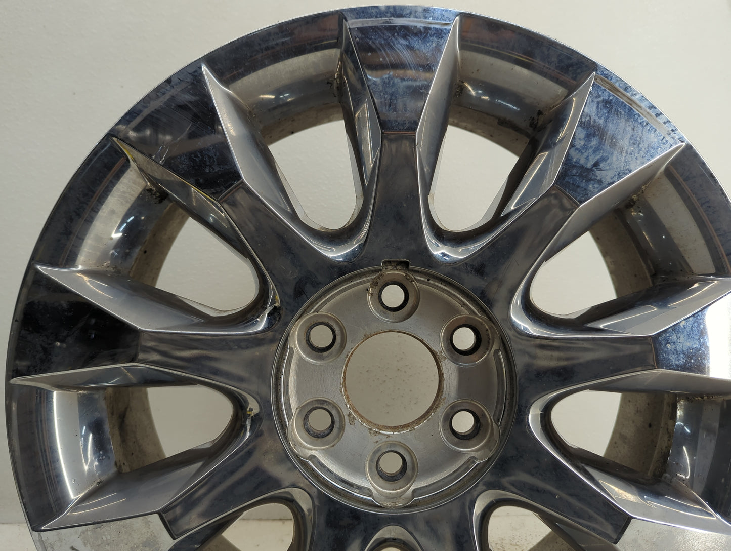 2010-2012 Buick Enclave Oem Wheel Rim - Oemusedautoparts1.com