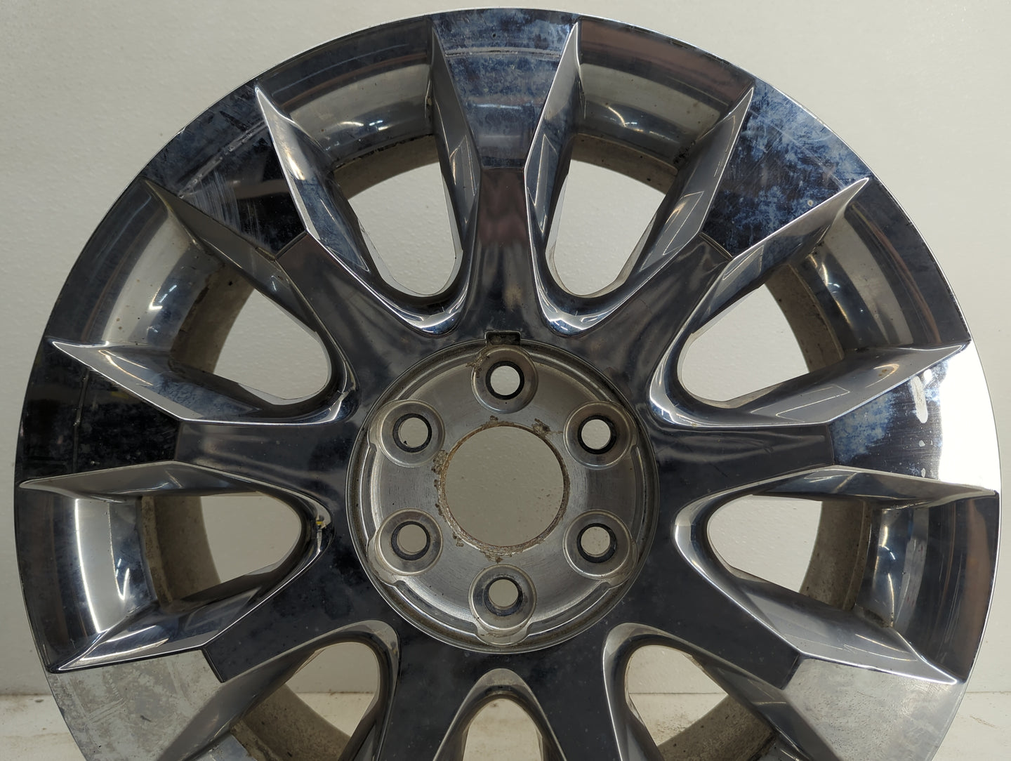 2010-2012 Buick Enclave Oem Wheel Rim - Oemusedautoparts1.com