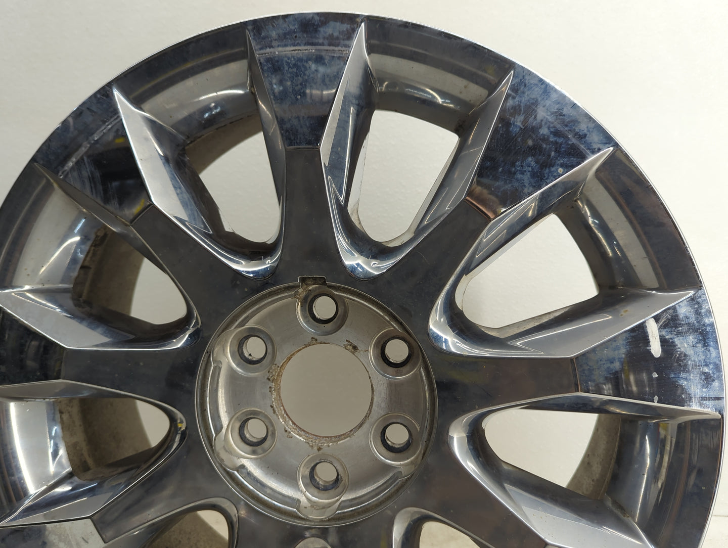 2010-2012 Buick Enclave Oem Wheel Rim - Oemusedautoparts1.com