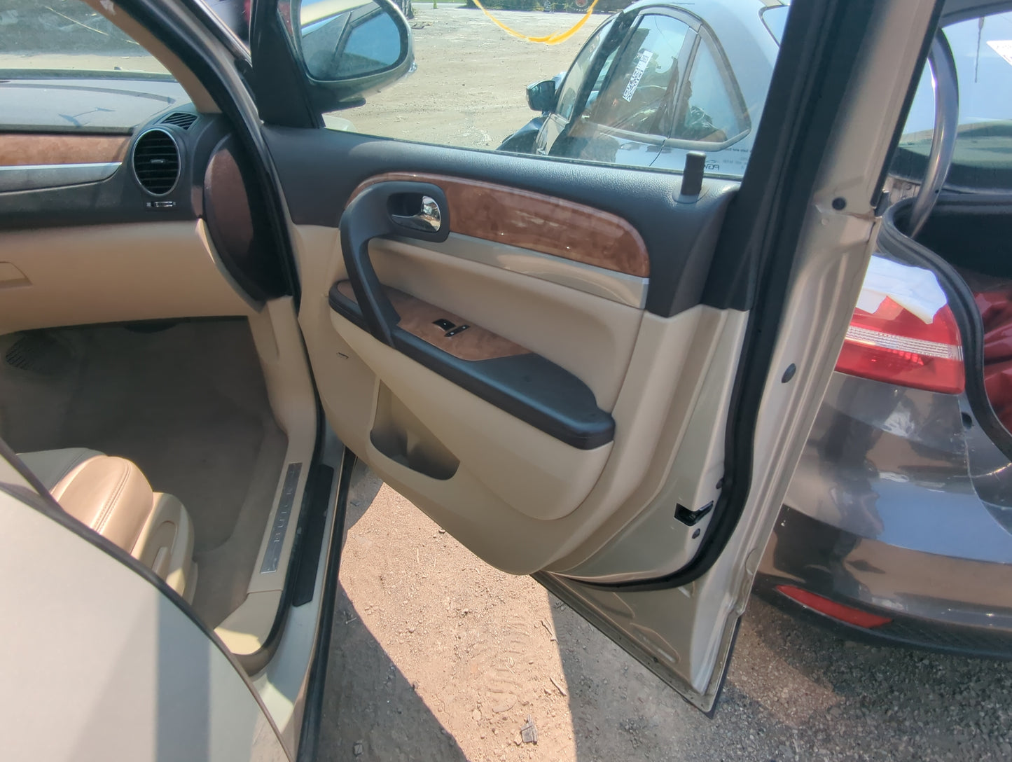 2012 Buick Enclave Front Right Passenger Interior Door Panel Trim - Oemusedautoparts1.com