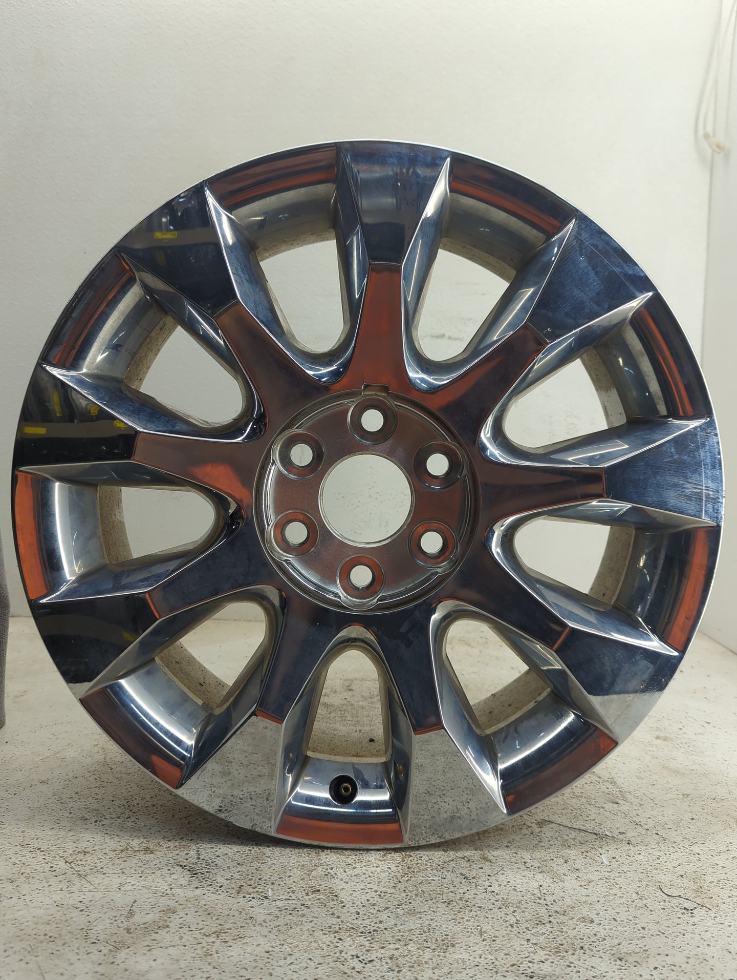 2010-2012 Buick Enclave Oem Wheel Rim - Oemusedautoparts1.com