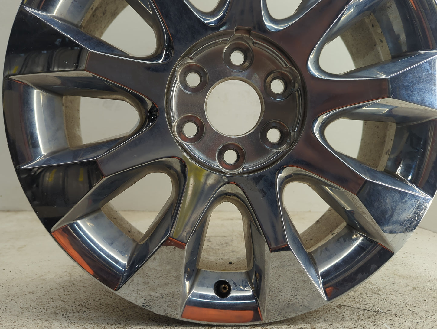 2010-2012 Buick Enclave Oem Wheel Rim - Oemusedautoparts1.com