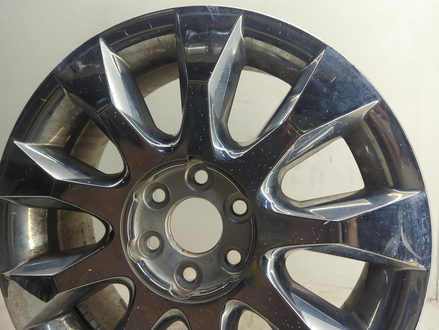 2010-2012 Buick Enclave Oem Wheel Rim - Oemusedautoparts1.com