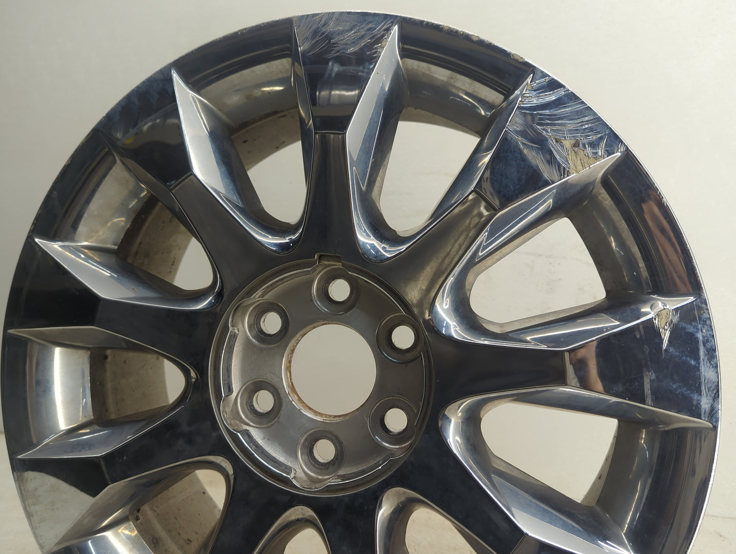 2010-2012 Buick Enclave Oem Wheel Rim - Oemusedautoparts1.com