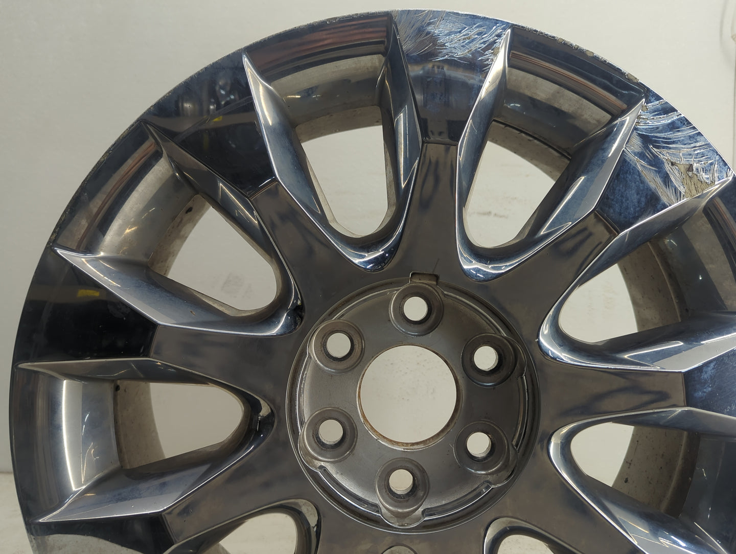 2010-2012 Buick Enclave Oem Wheel Rim - Oemusedautoparts1.com