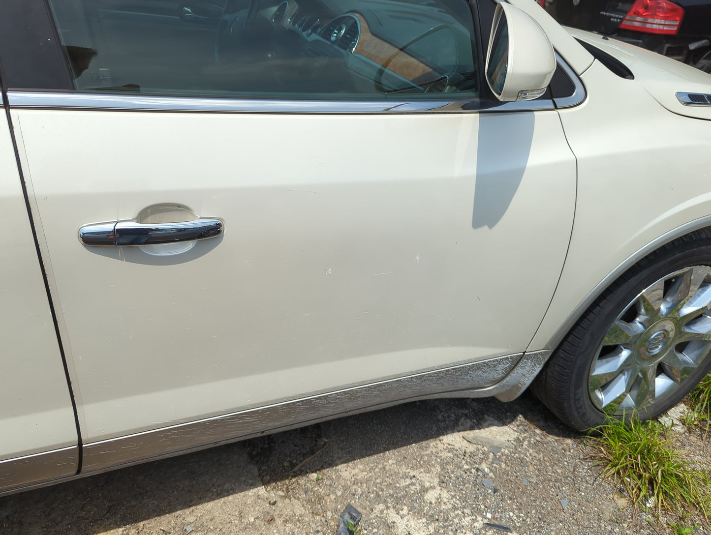 2010-2017 Buick Enclave Passenger Front Door Oem - Oemusedautoparts1.com