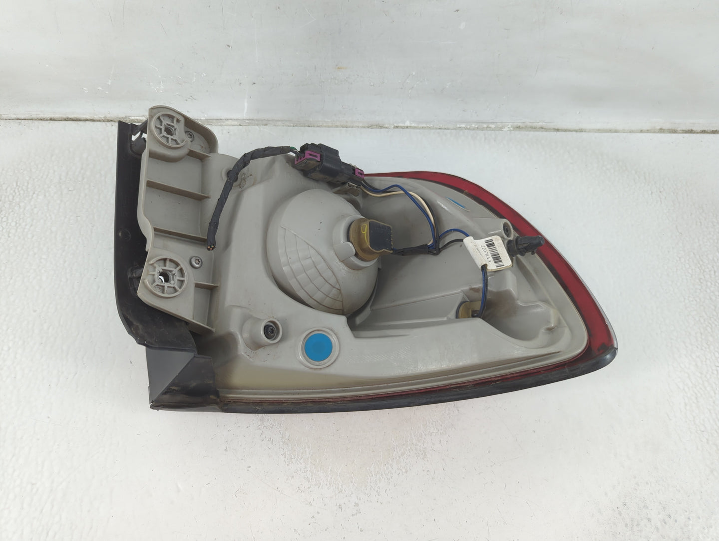 2008-2012 Buick Enclave Tail Light Assembly Passenger Right OEM P/N:22070AA Fits Fits 2008 2009 2010 2011 2012 OEM Used Auto