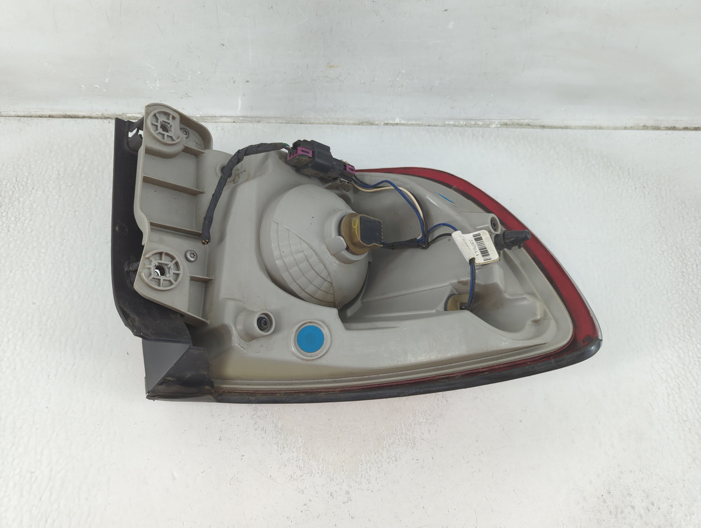 2008-2012 Buick Enclave Tail Light Assembly Passenger Right OEM P/N:22070AA Fits Fits 2008 2009 2010 2011 2012 OEM Used Auto