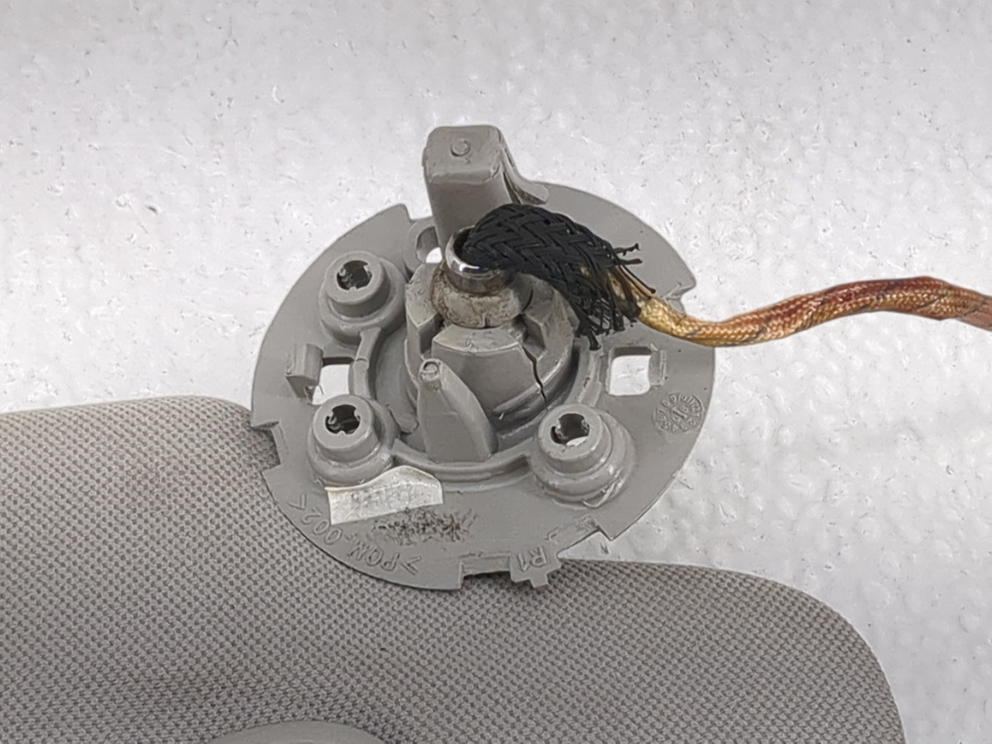 2008-2017 Buick Enclave Sun Visor Shade Replacement Passenger Right Mirror Fits OEM Used Auto Parts - Oemusedautoparts1.com