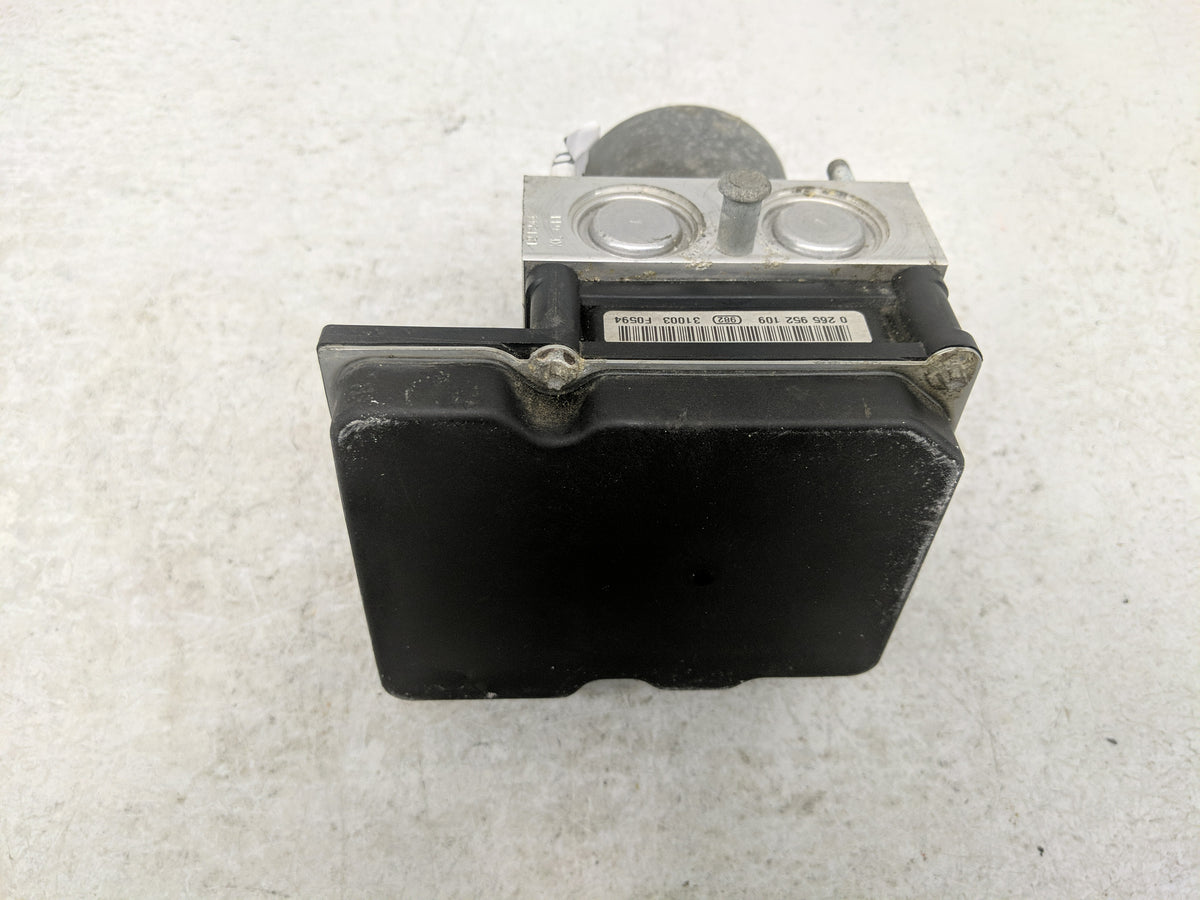 2012-2017 Buick Enclave Anti-Lock Brake ABS Pump Module Actuator OEM Fits Fits 2012 2013 2014 2015 2016 2017 OEM Used Auto P