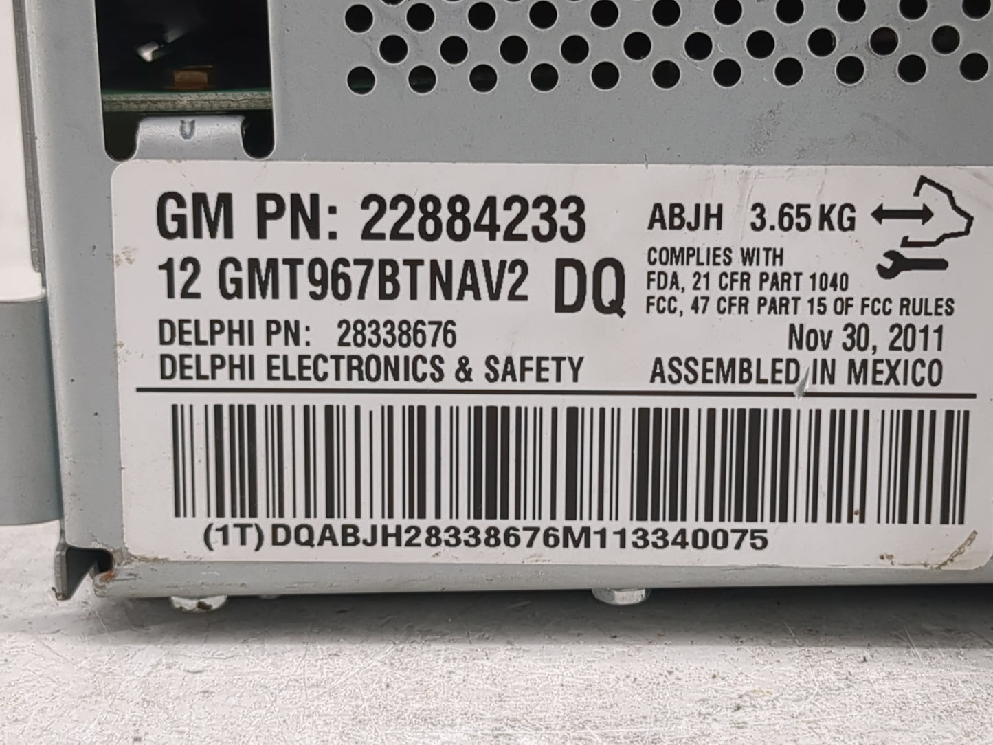 2010-2012 Buick Enclave Radio AM FM Cd Player Receiver Replacement P/N:22884233 Fits Fits 2010 2011 2012 OEM Used Auto Parts