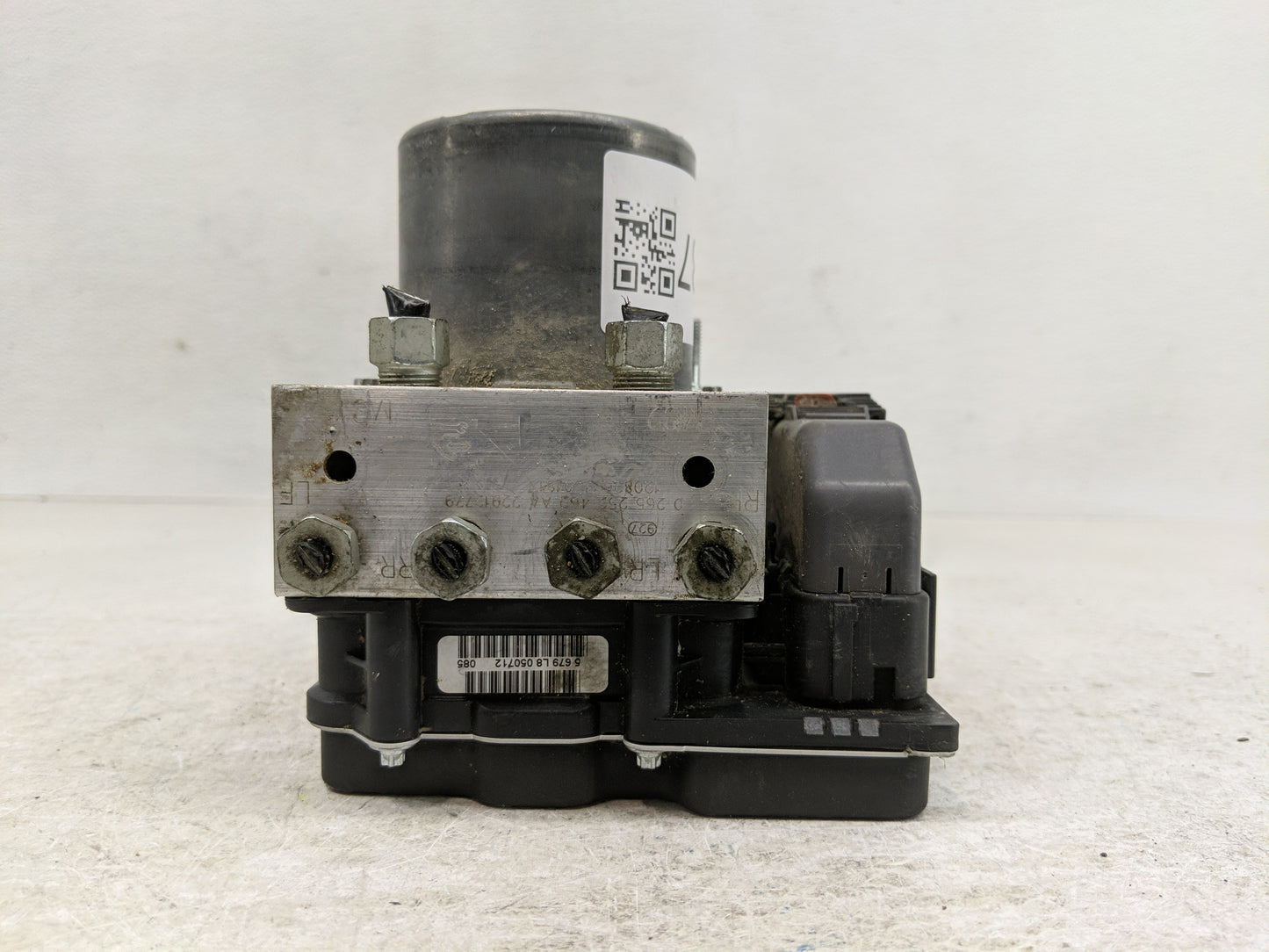 2012-2017 Buick Enclave ABS Pump Control Module Replacement P/N:0 265 252 462 Fits Fits 2012 2013 2014 2015 2016 2017 OEM Us