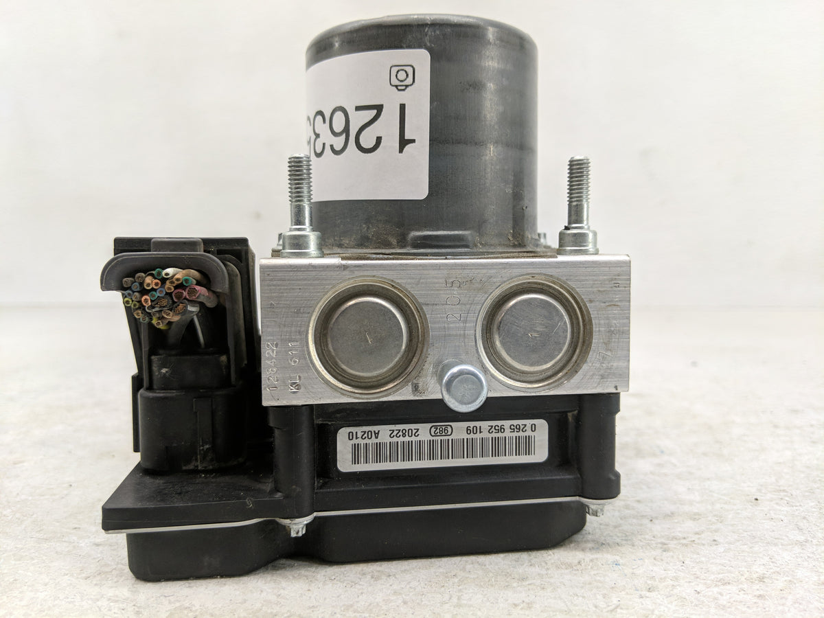2012-2017 Buick Enclave Anti-Lock Brake ABS Pump Module Actuator OEM P/N:0 265 252 462 Fits Fits 2012 2013 2014 2015 2016 20
