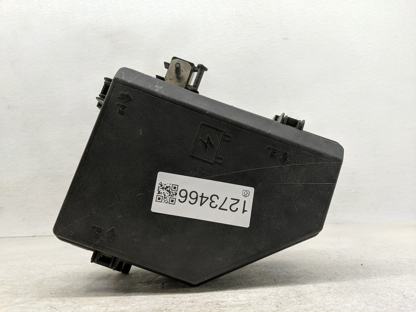 2012 Buick Enclave Fusebox Fuse Box Panel Relay Module P/N:20972852 Fits OEM Used Auto Parts - Oemusedautoparts1.com