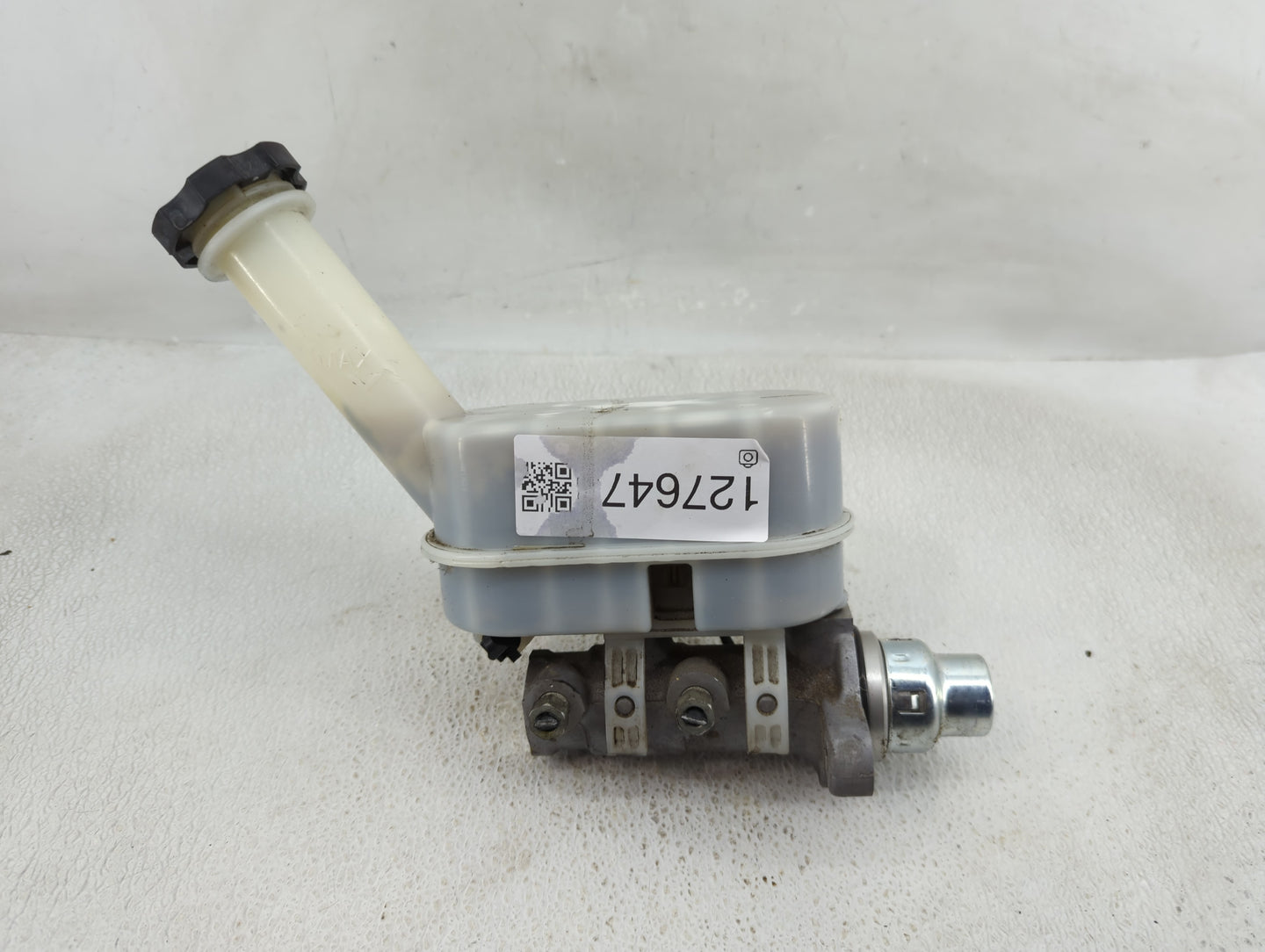2009-2017 Buick Enclave Brake Master Cylinder - Oemusedautoparts1.com