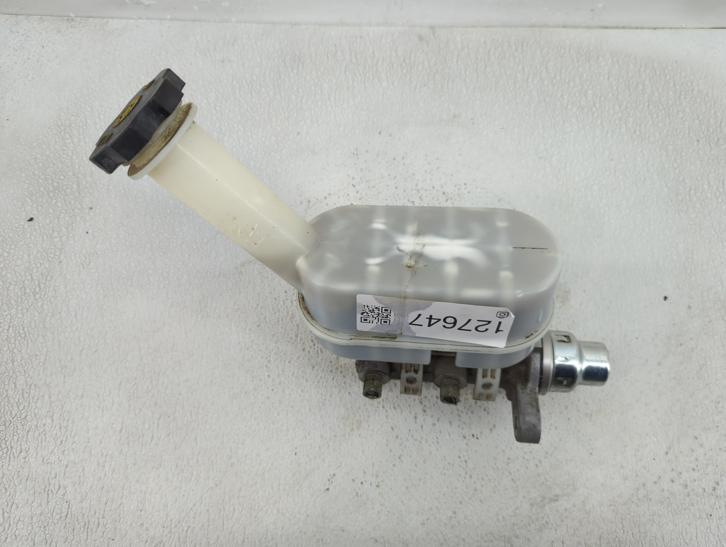 2009-2017 Buick Enclave Brake Master Cylinder - Oemusedautoparts1.com