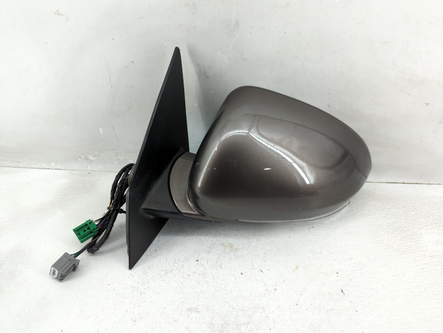 2008-2012 Buick Enclave Driver Side View Mirror - Left Door Mirror OEM Used - Oemusedautoparts1.com