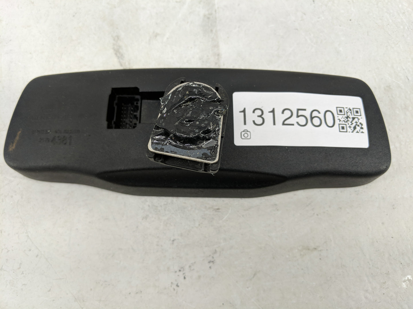 2009-2017 Buick Enclave Interior Rear View Mirror Replacement OEM P/N:E11026137 Fits OEM Used Auto Parts - Oemusedautoparts1