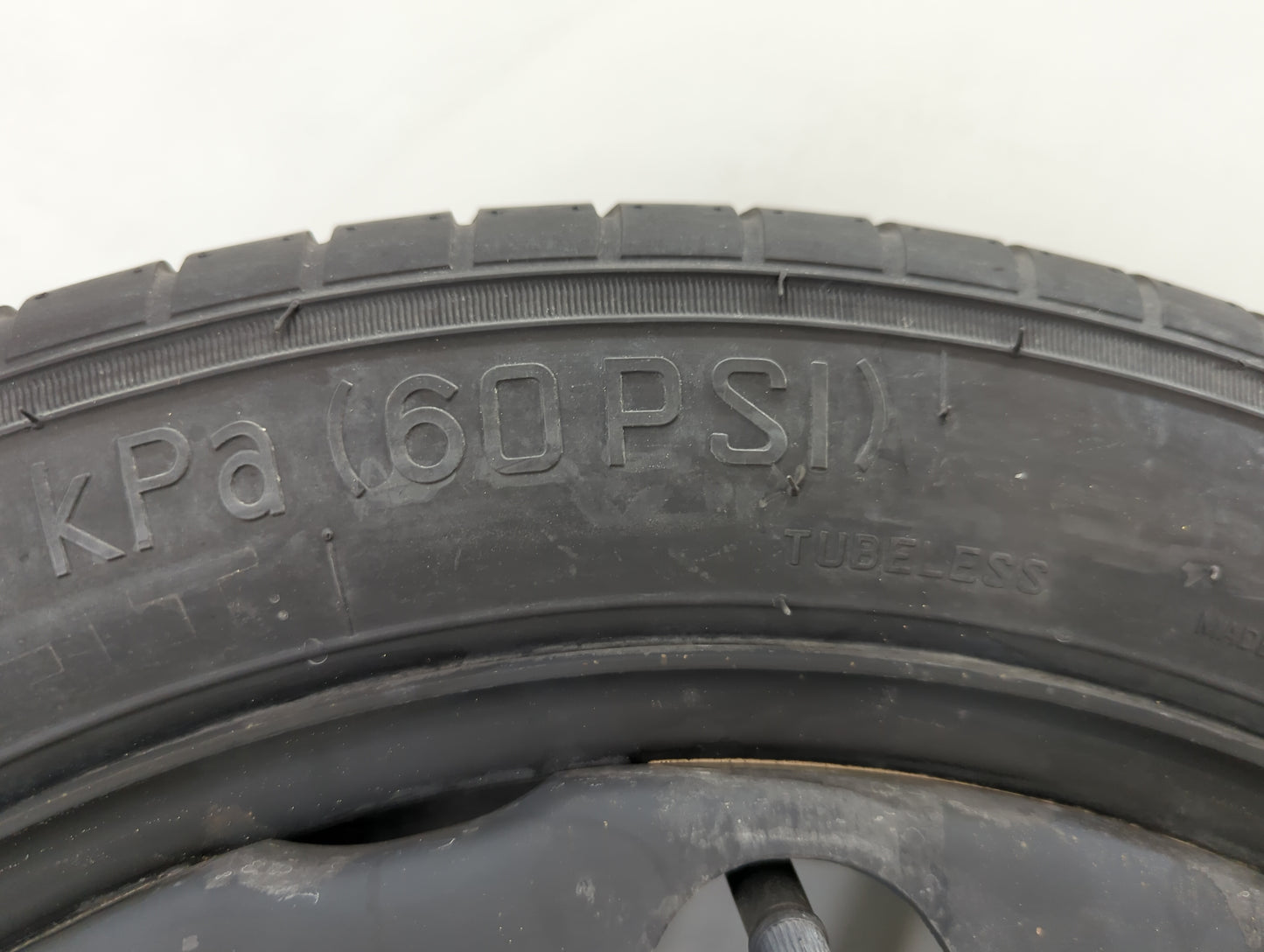 2008-2014 Buick Enclave Spare Donut Tire Wheel Rim Oem - Oemusedautoparts1.com