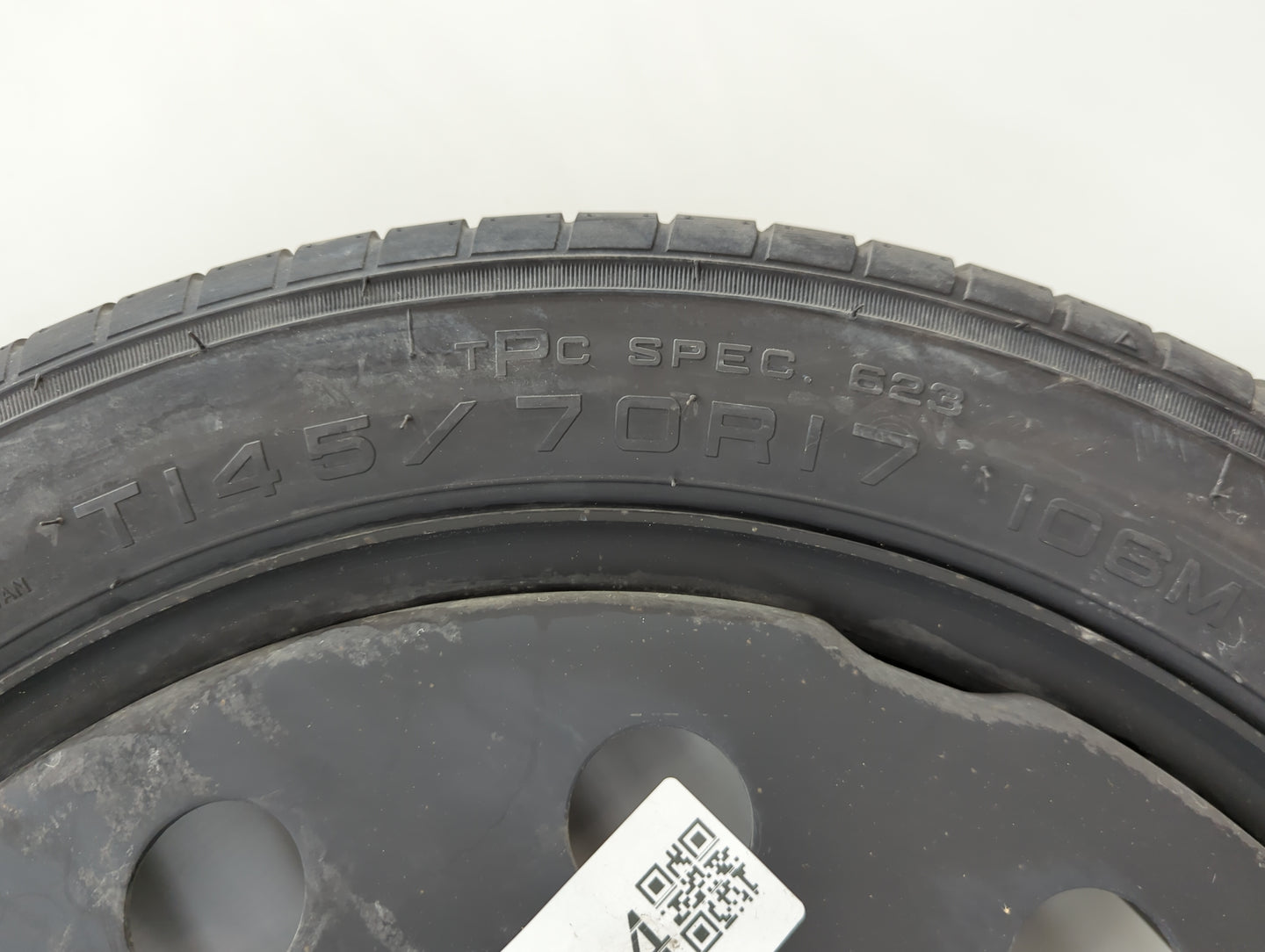 2008-2014 Buick Enclave Spare Donut Tire Wheel Rim Oem - Oemusedautoparts1.com