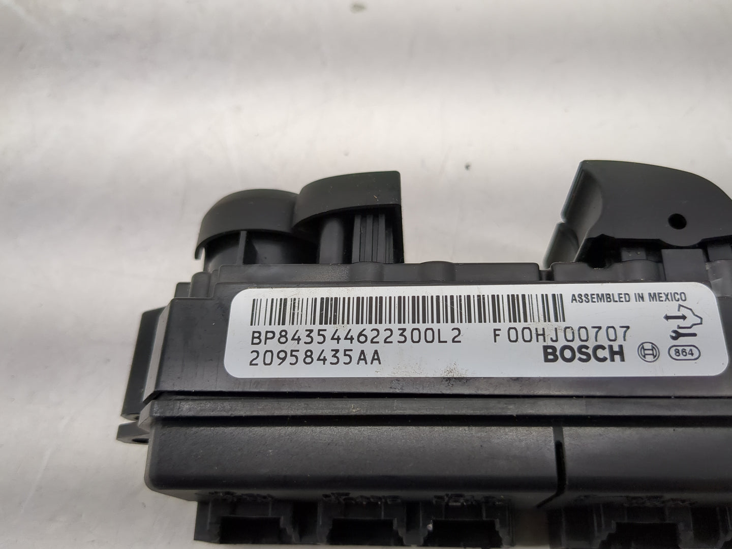 2010-2017 Buick Enclave Master Power Window Switch Replacement Driver Side Left P/N:20958435AA Fits OEM Used Auto Parts - Oe