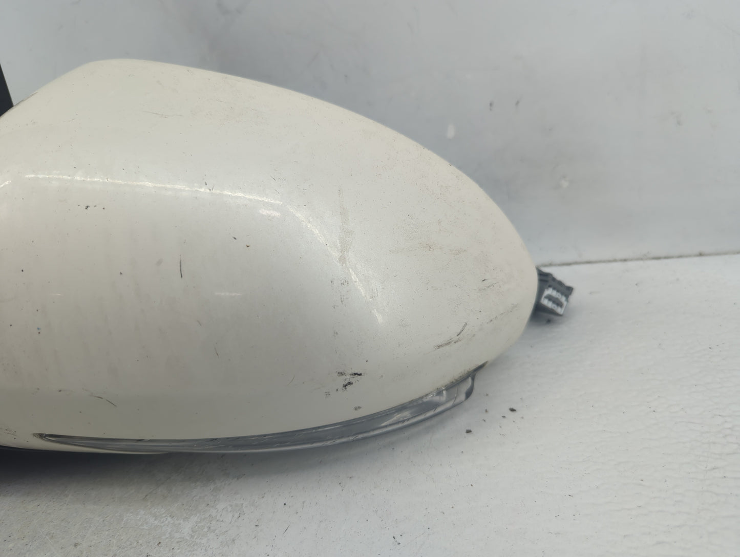 2008-2012 Buick Enclave Driver Side View Mirror - Left Door Mirror OEM Used - Oemusedautoparts1.com