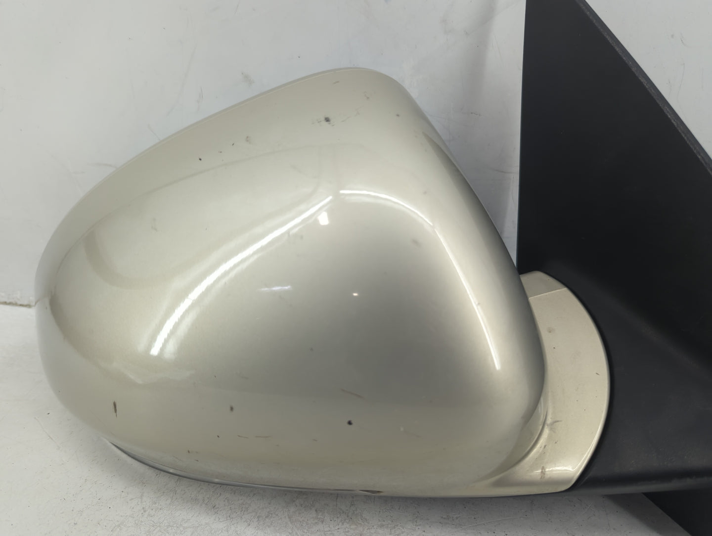 2008-2017 Buick Enclave Passenger Side View Mirror - Right Door Mirror OEM Used - Oemusedautoparts1.com
