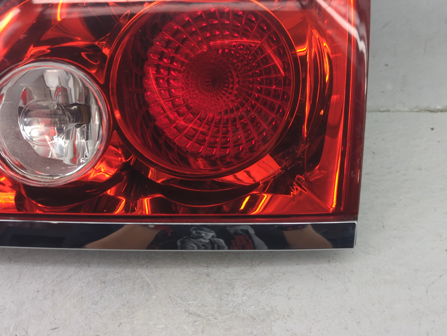 2008-2012 Buick Enclave Tail Light Assembly Passenger Right OEM Fits Fits 2008 2009 2010 2011 2012 OEM Used Auto Parts - Oem