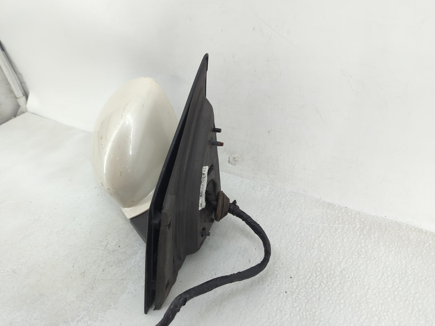 2008-2017 Buick Enclave Passenger Side View Mirror - Right Door Mirror OEM Used - Oemusedautoparts1.com