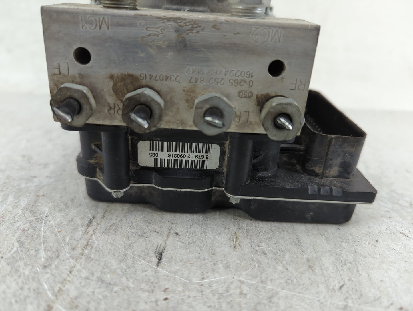 2012-2017 Buick Enclave ABS Pump Control Module Replacement P/N:0 265 252 847 Fits Fits 2012 2013 2014 2015 2016 2017 OEM Us