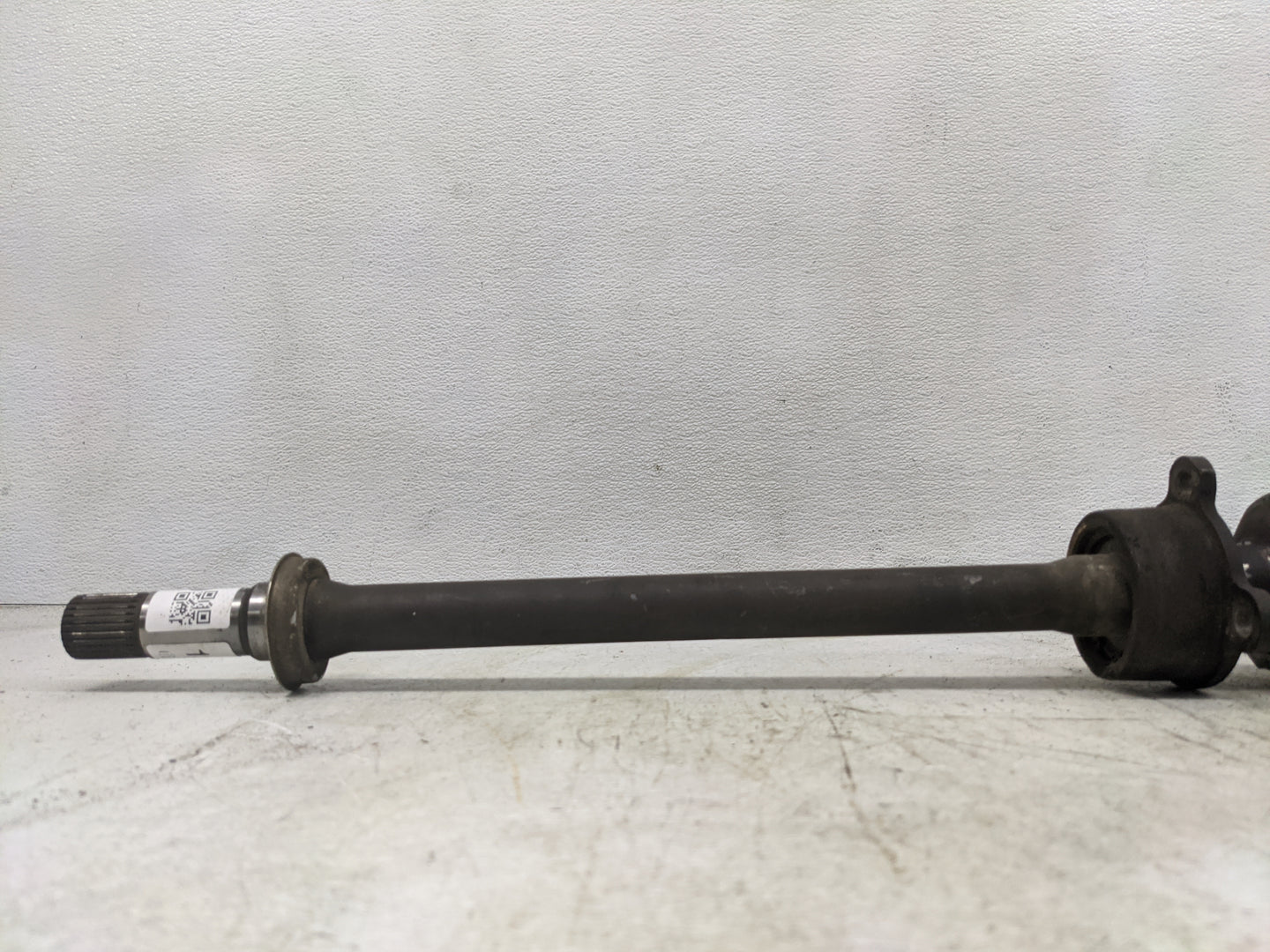 2008-2017 Buick Enclave Axle Shaft Front Passenger Cv C/v - Oemusedautoparts1.com