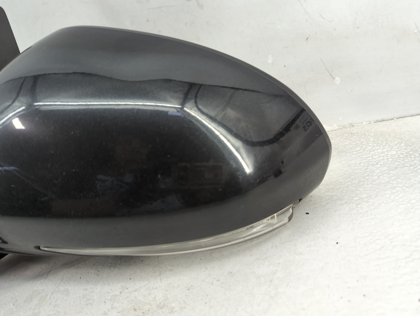 2008-2012 Buick Enclave Driver Side View Mirror - Left Door Mirror OEM Used - Oemusedautoparts1.com