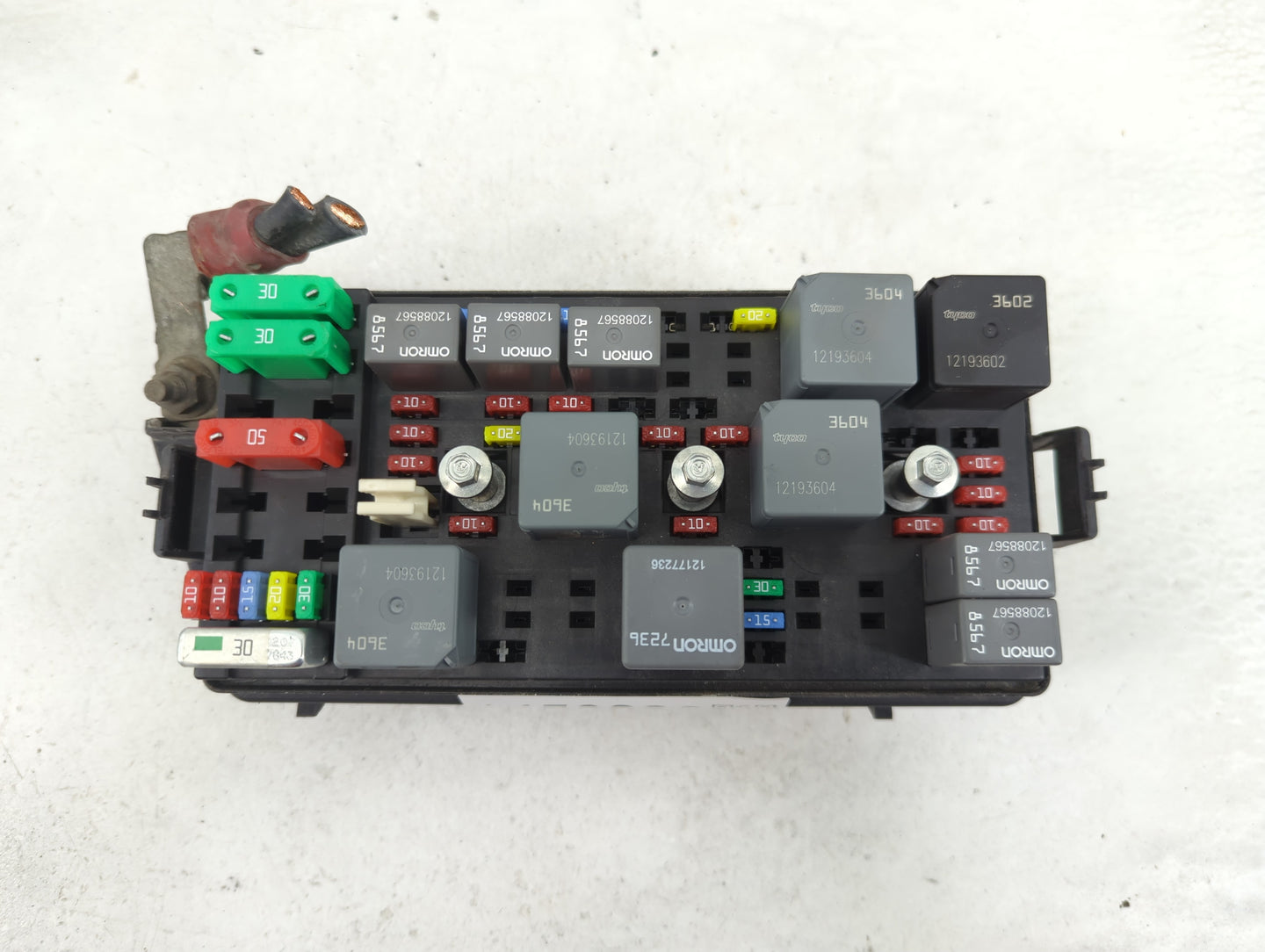 2012 Buick Enclave Fusebox Fuse Box Panel Relay Module P/N:25769559 Fits OEM Used Auto Parts - Oemusedautoparts1.com