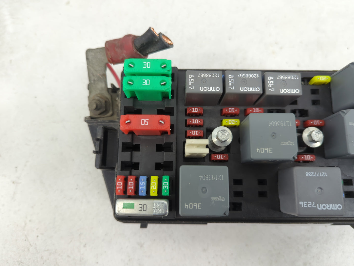2012 Buick Enclave Fusebox Fuse Box Panel Relay Module P/N:25769559 Fits OEM Used Auto Parts - Oemusedautoparts1.com