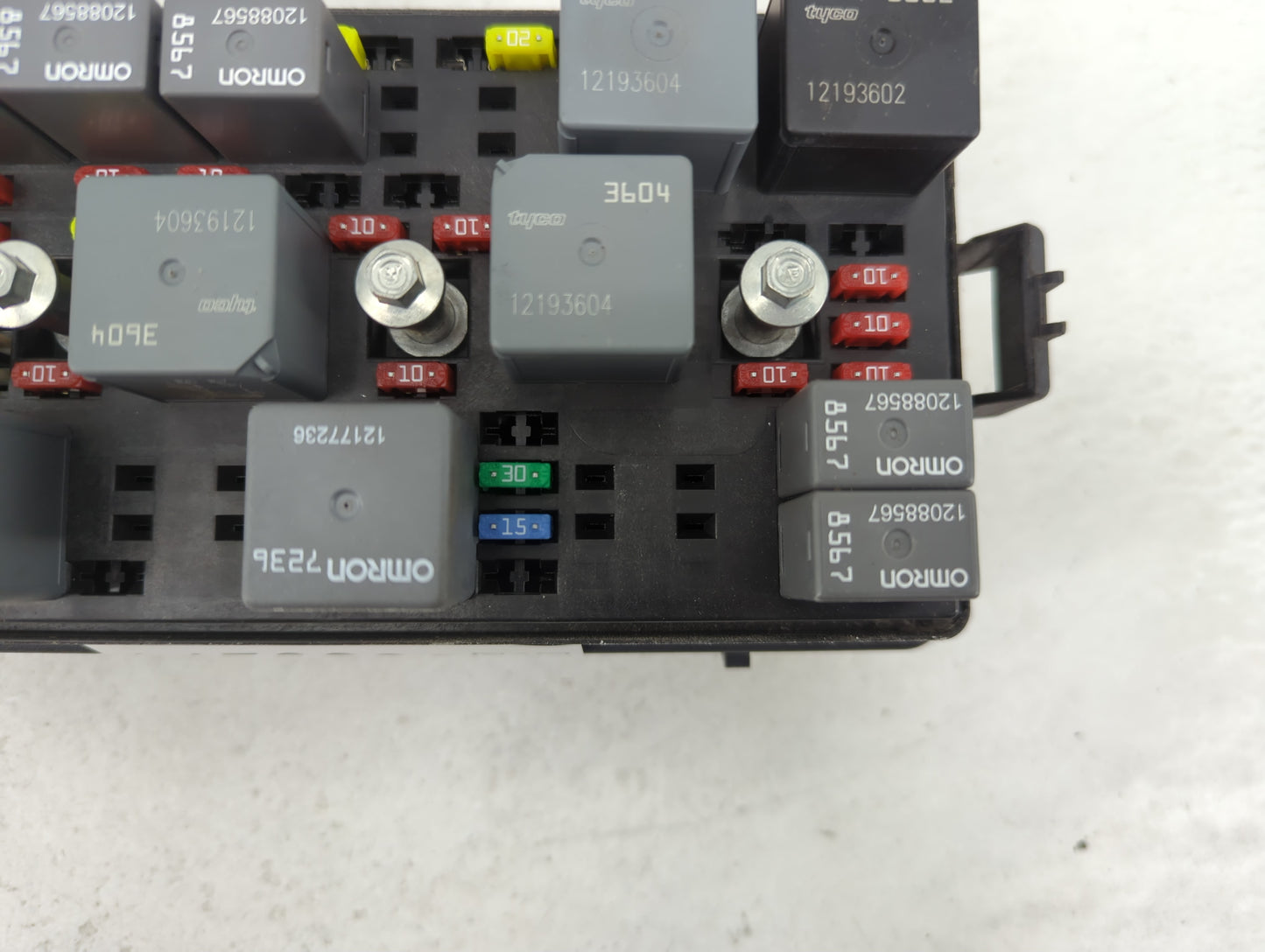 2012 Buick Enclave Fusebox Fuse Box Panel Relay Module P/N:25769559 Fits OEM Used Auto Parts - Oemusedautoparts1.com