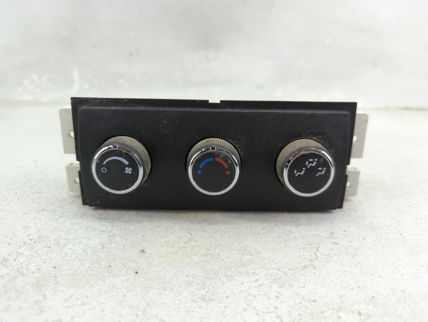2008-2017 Buick Enclave Climate Control Module Temperature AC/Heater Replacement Fits OEM Used Auto Parts - Oemusedautoparts