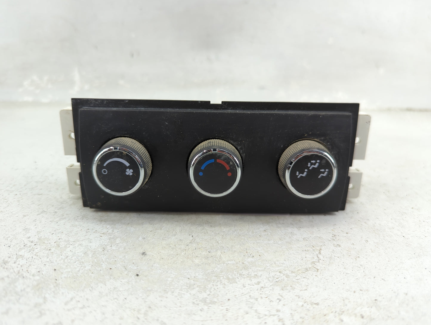2008-2017 Buick Enclave Climate Control Module Temperature AC/Heater Replacement Fits OEM Used Auto Parts - Oemusedautoparts