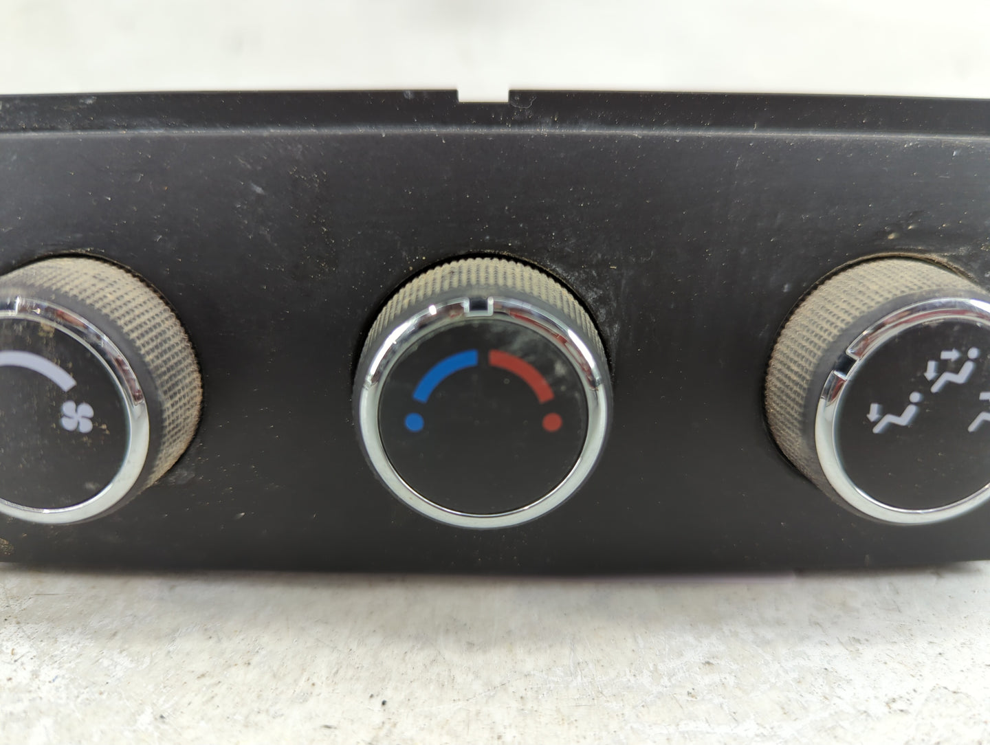 2008-2017 Buick Enclave Climate Control Module Temperature AC/Heater Replacement Fits OEM Used Auto Parts - Oemusedautoparts