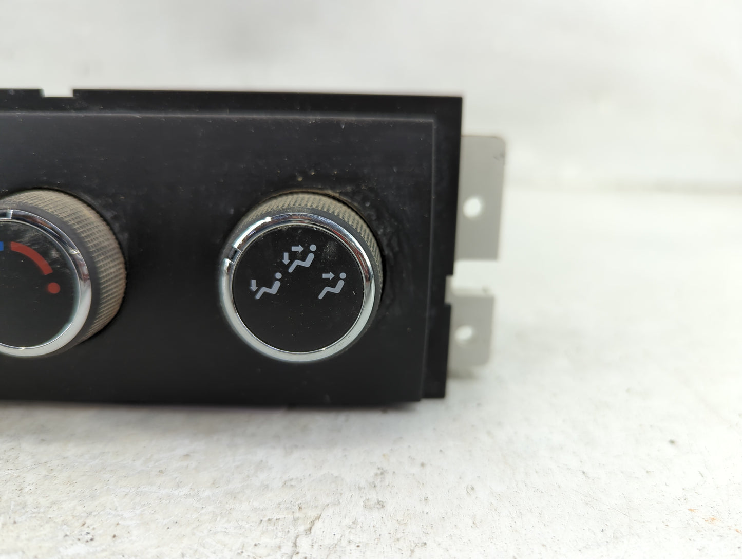 2008-2017 Buick Enclave Climate Control Module Temperature AC/Heater Replacement Fits OEM Used Auto Parts - Oemusedautoparts