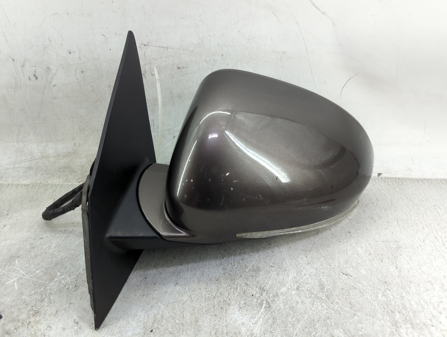 2008-2012 Buick Enclave Driver Side View Mirror - Left Door Mirror OEM Used - Oemusedautoparts1.com