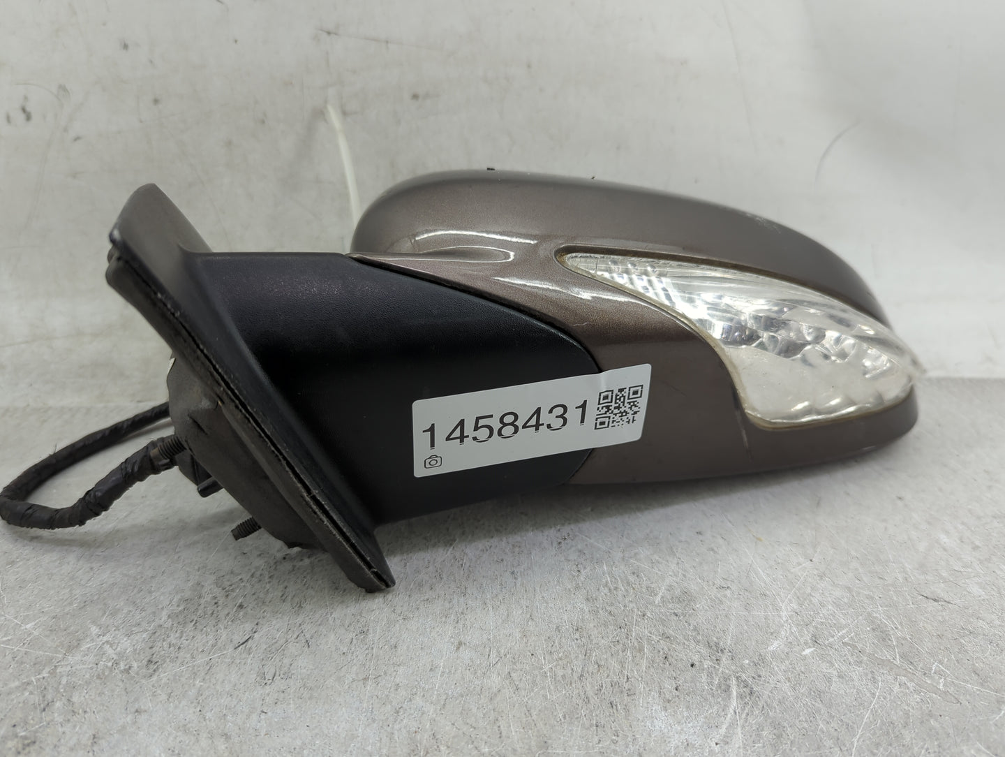 2008-2012 Buick Enclave Driver Side View Mirror - Left Door Mirror OEM Used - Oemusedautoparts1.com