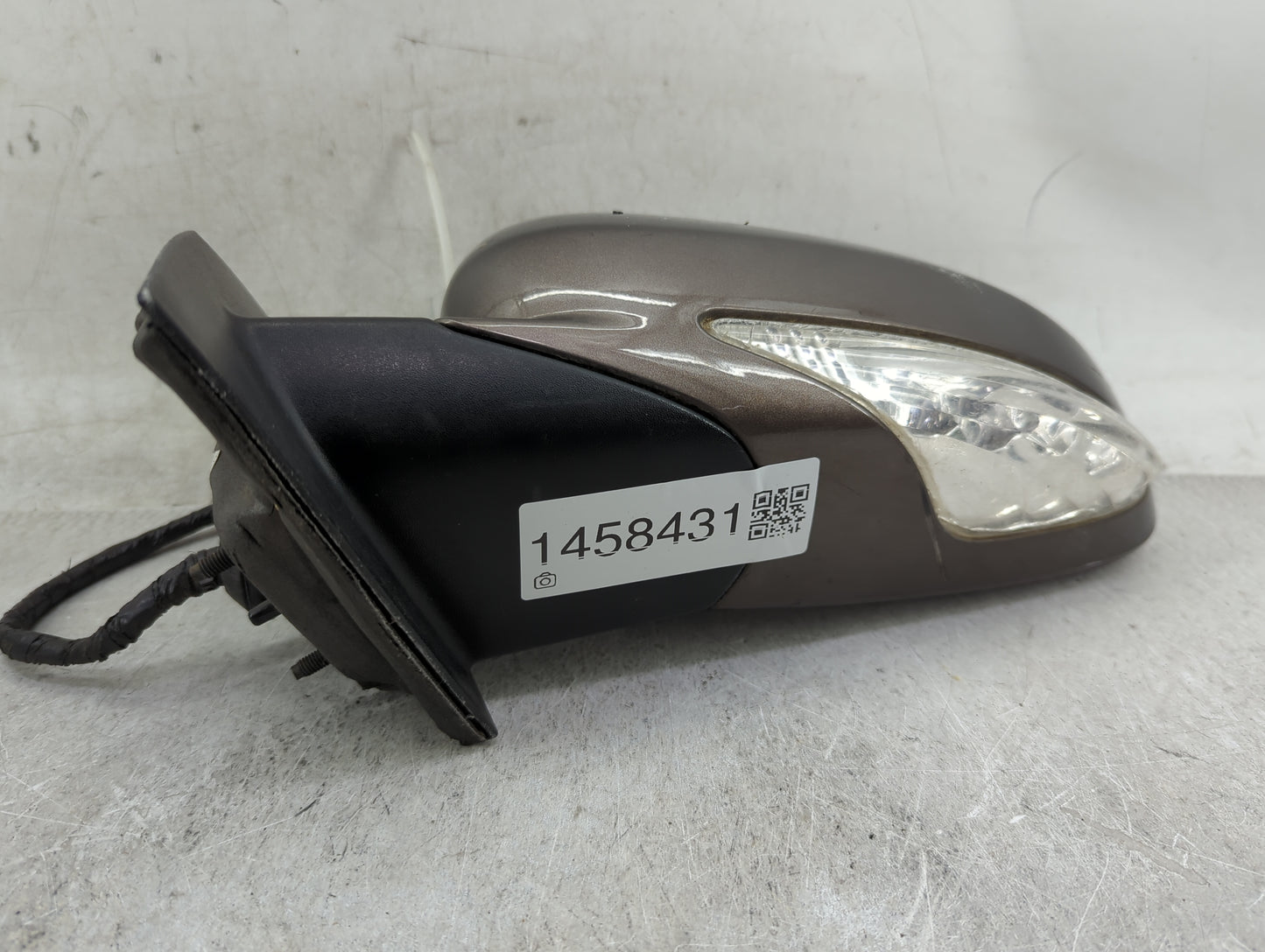 2008-2012 Buick Enclave Driver Side View Mirror - Left Door Mirror OEM Used - Oemusedautoparts1.com