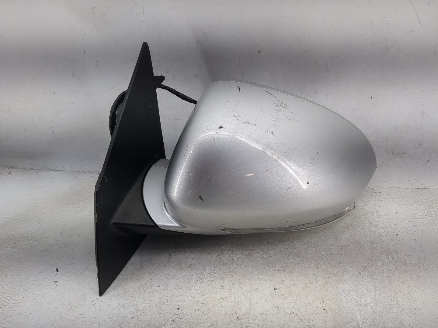 2008-2017 Buick Enclave Driver Side View Mirror - Left Door Mirror OEM Used - Oemusedautoparts1.com