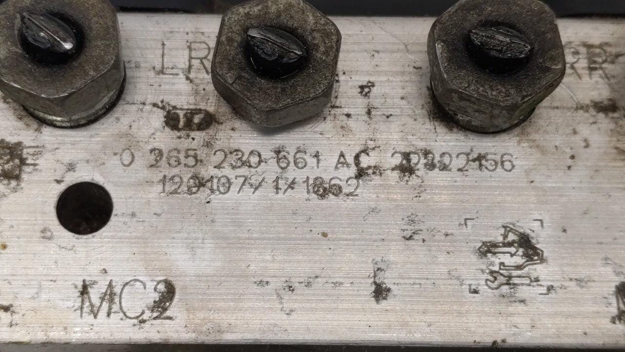 2012-2017 Buick Enclave ABS Pump Control Module Replacement P/N:22822156 22912779 Fits Fits 2012 2013 2014 2015 2016 2017 OE