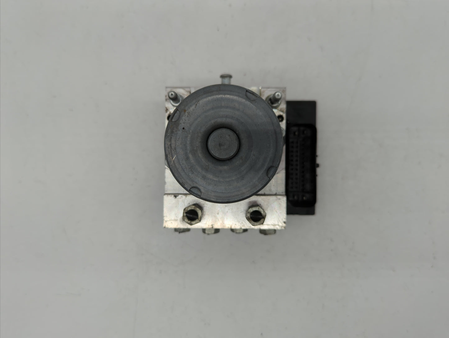 2012-2017 Buick Enclave ABS Pump Control Module Replacement P/N:22833248 22822156 Fits Fits 2012 2013 2014 2015 2016 2017 OE