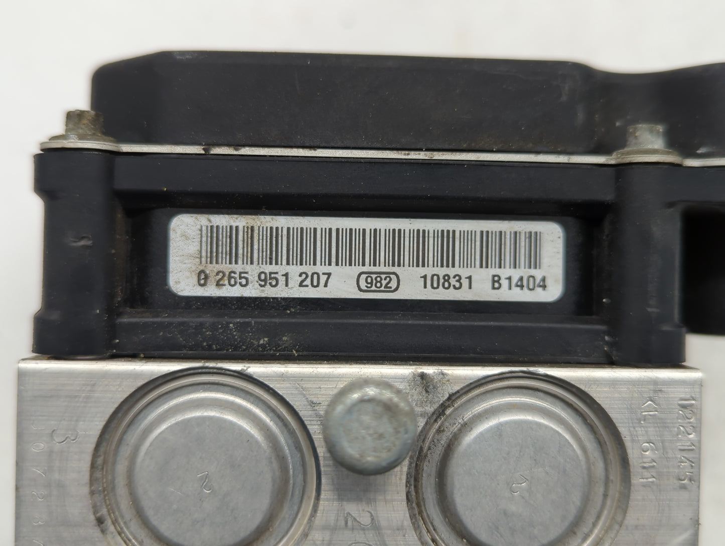 2012-2017 Buick Enclave ABS Pump Control Module Replacement P/N:0 265 951 207 22833248 Fits Fits 2012 2013 2014 2015 2016 20