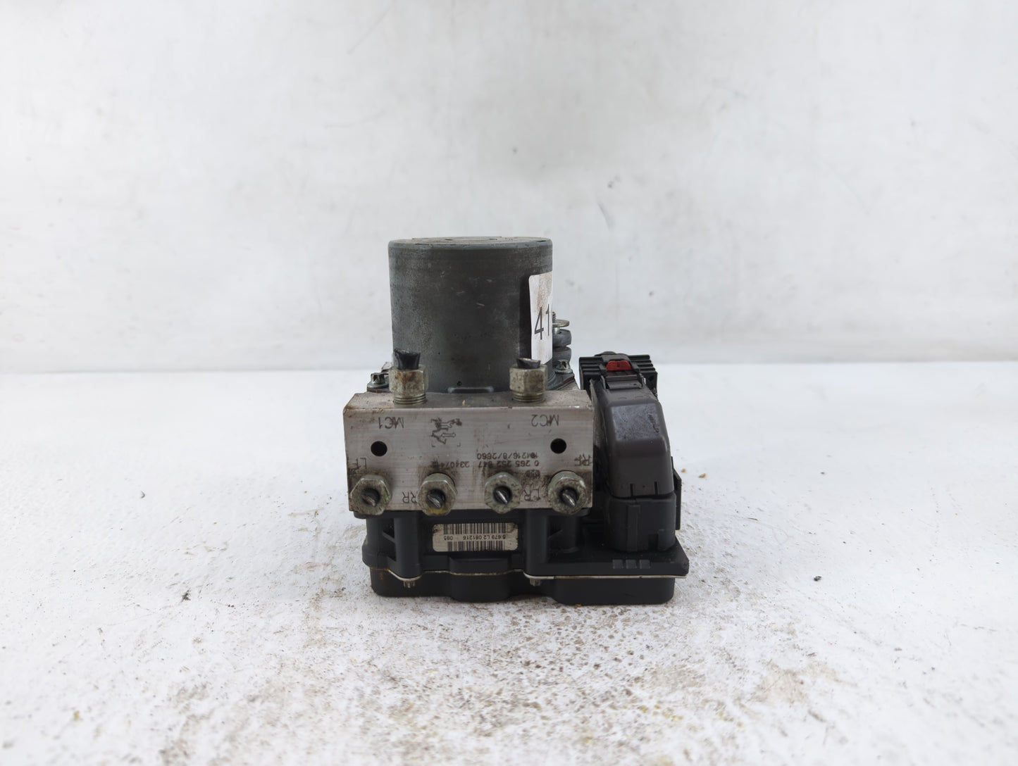 2012-2017 Buick Enclave ABS Pump Control Module Replacement P/N:23407415 22912779 Fits Fits 2012 2013 2014 2015 2016 2017 OE