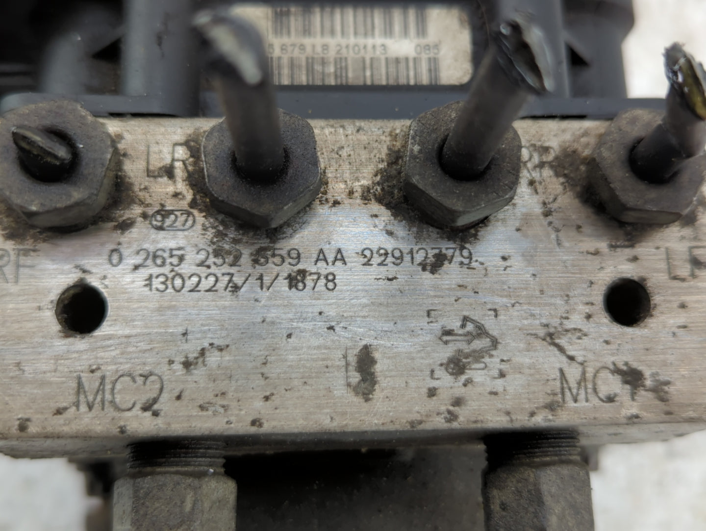 2012-2017 Buick Enclave ABS Pump Control Module Replacement P/N:22912779 23407415 Fits Fits 2012 2013 2014 2015 2016 2017 OE