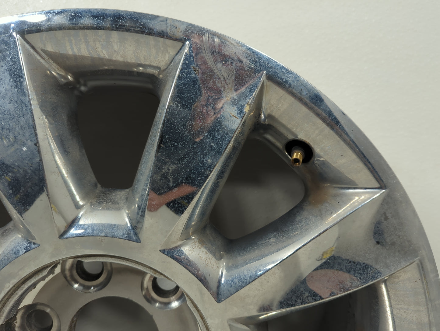 2012 Buick Enclave Oem Wheel Rim 5025804 - Oemusedautoparts1.com