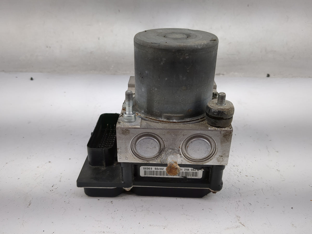 2012-2017 Buick Enclave Anti-Lock Brake ABS Pump Module Actuator OEM Fits Fits 2012 2013 2014 2015 2016 2017 OEM Used Auto P